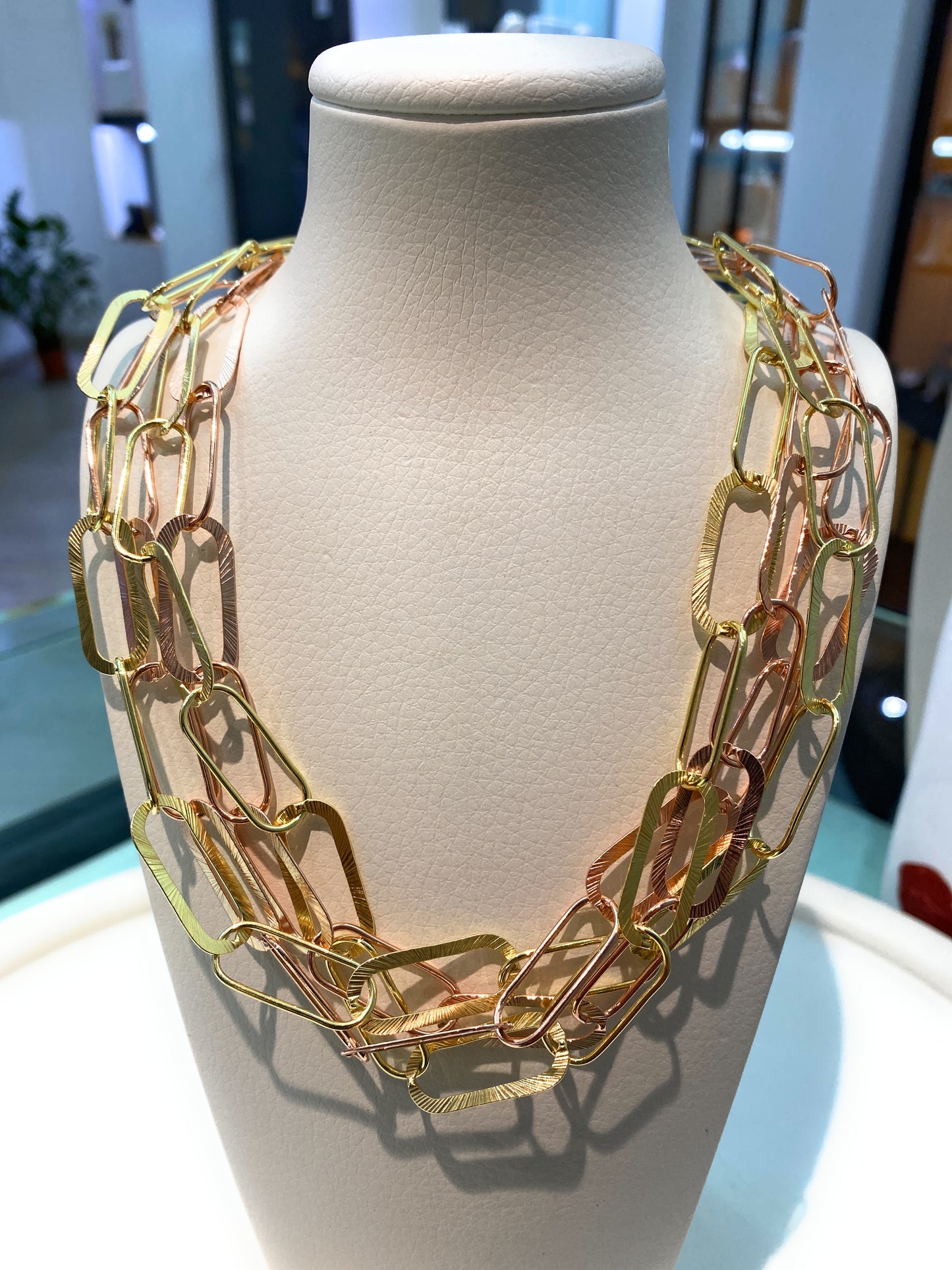 Collana diWa Jewels girocollo multifilo maglia rettangolare lavorazione “graffiata” argento sterling rosé e giallo