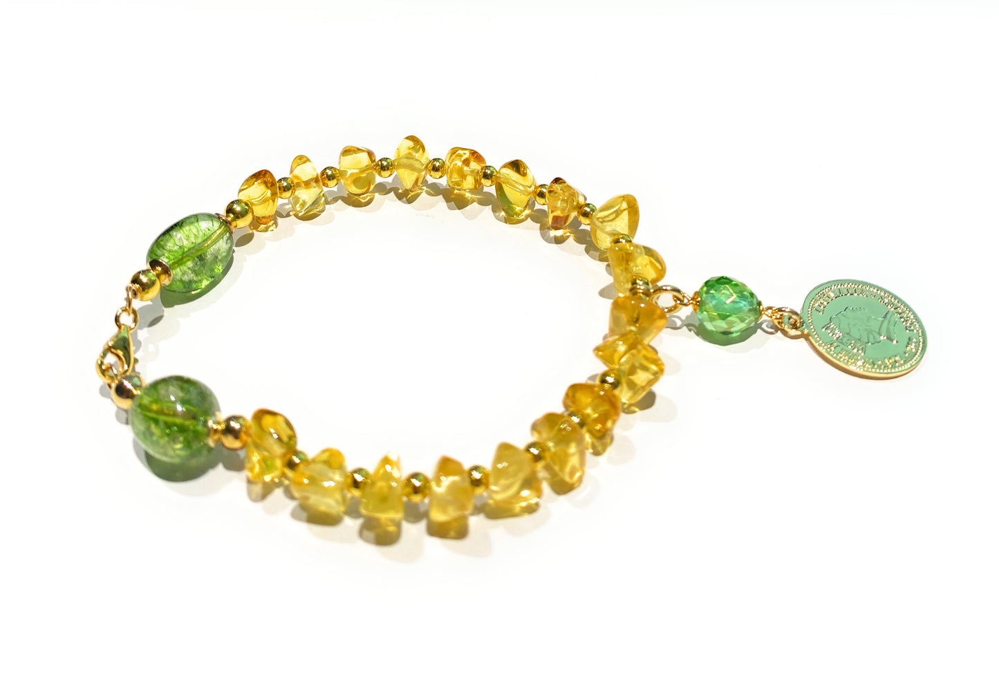 Bracciale Ambra Naturale & Cristalli Verdi con Charm Moneta Oro Giallo diWa Jewels