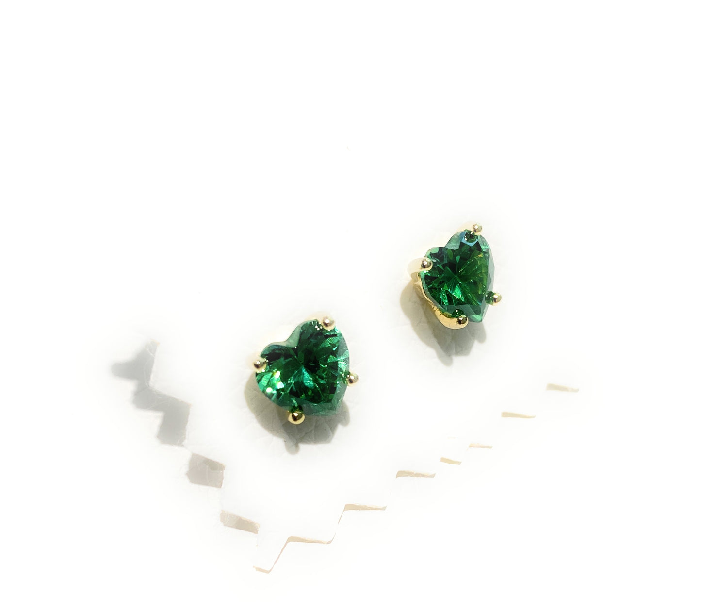 Orecchini a lobo cuore verde smeraldo argento sterling rodio bianco