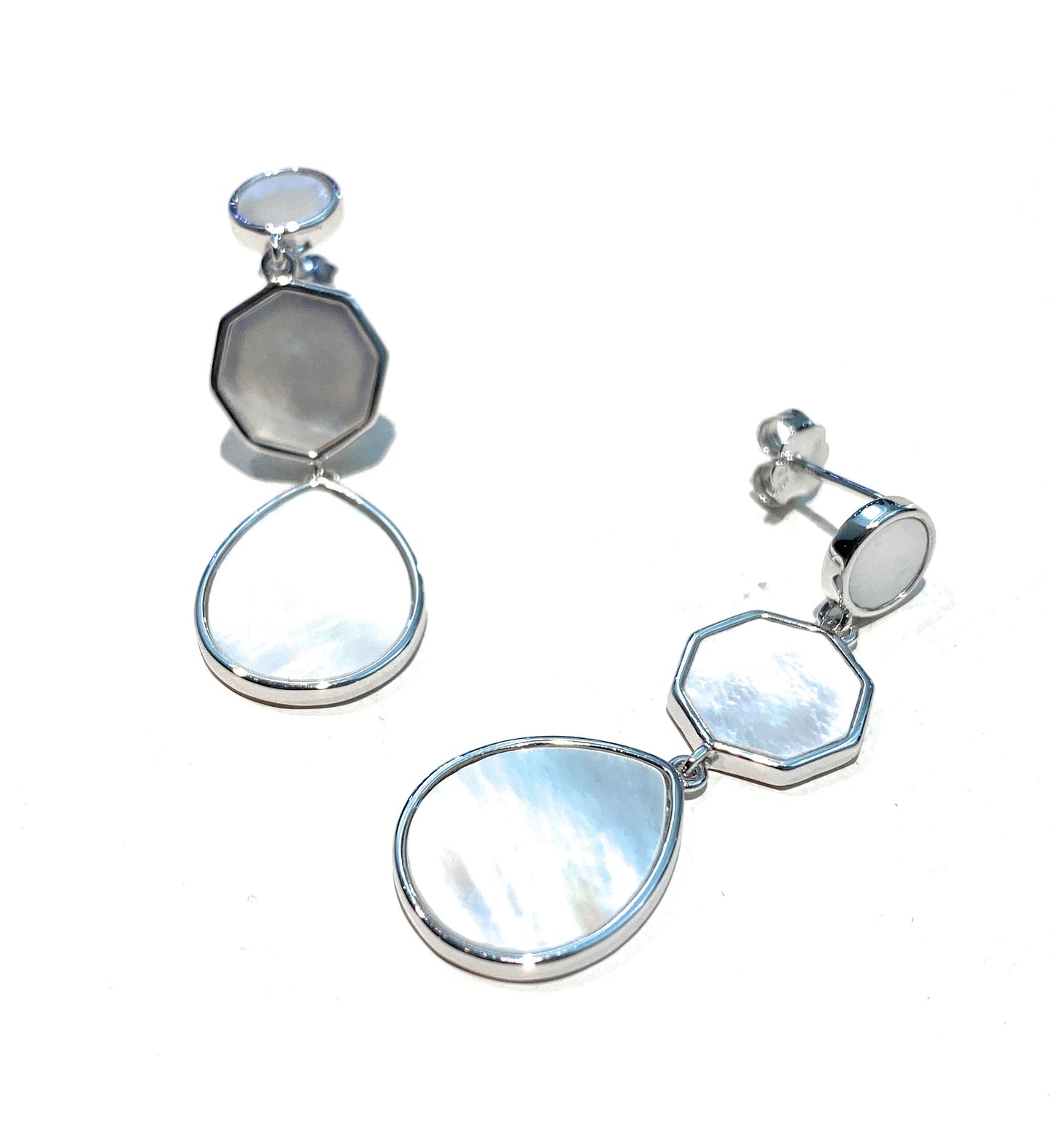 Orecchini a Lobo quadrato rodio bianco chiusura con farfallina