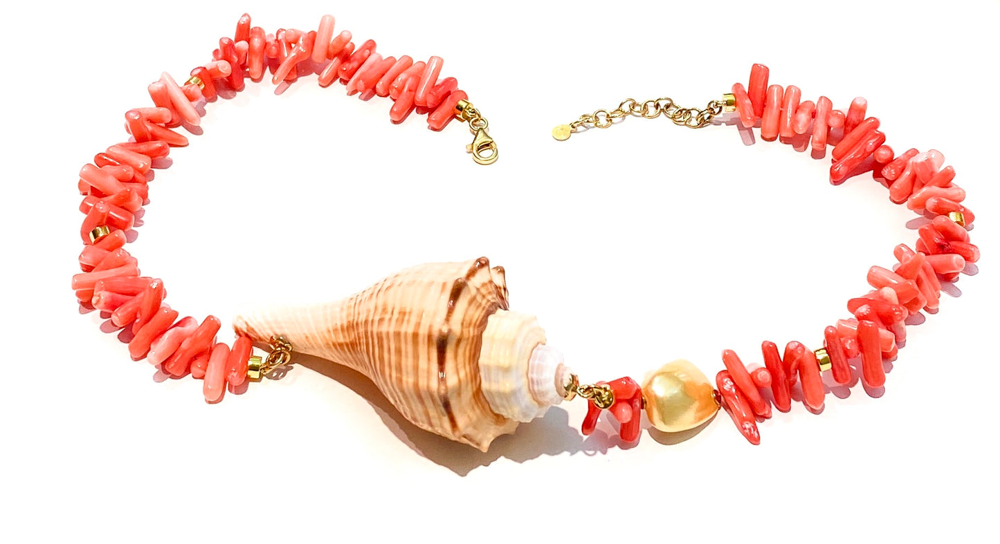 Collana diWa Jewels Choker Corallo Bamboo Arancio Centrale Conchiglia grande Perla Dorata argento sterling placcato oro giallo