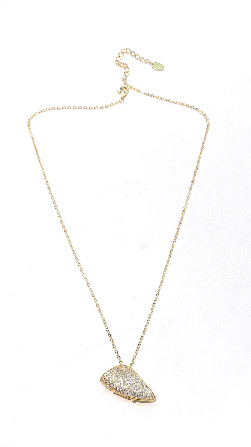 Collarino con pendente triangolo stilizzato bombato argento placcato oro giallo lunghezza regolabile
