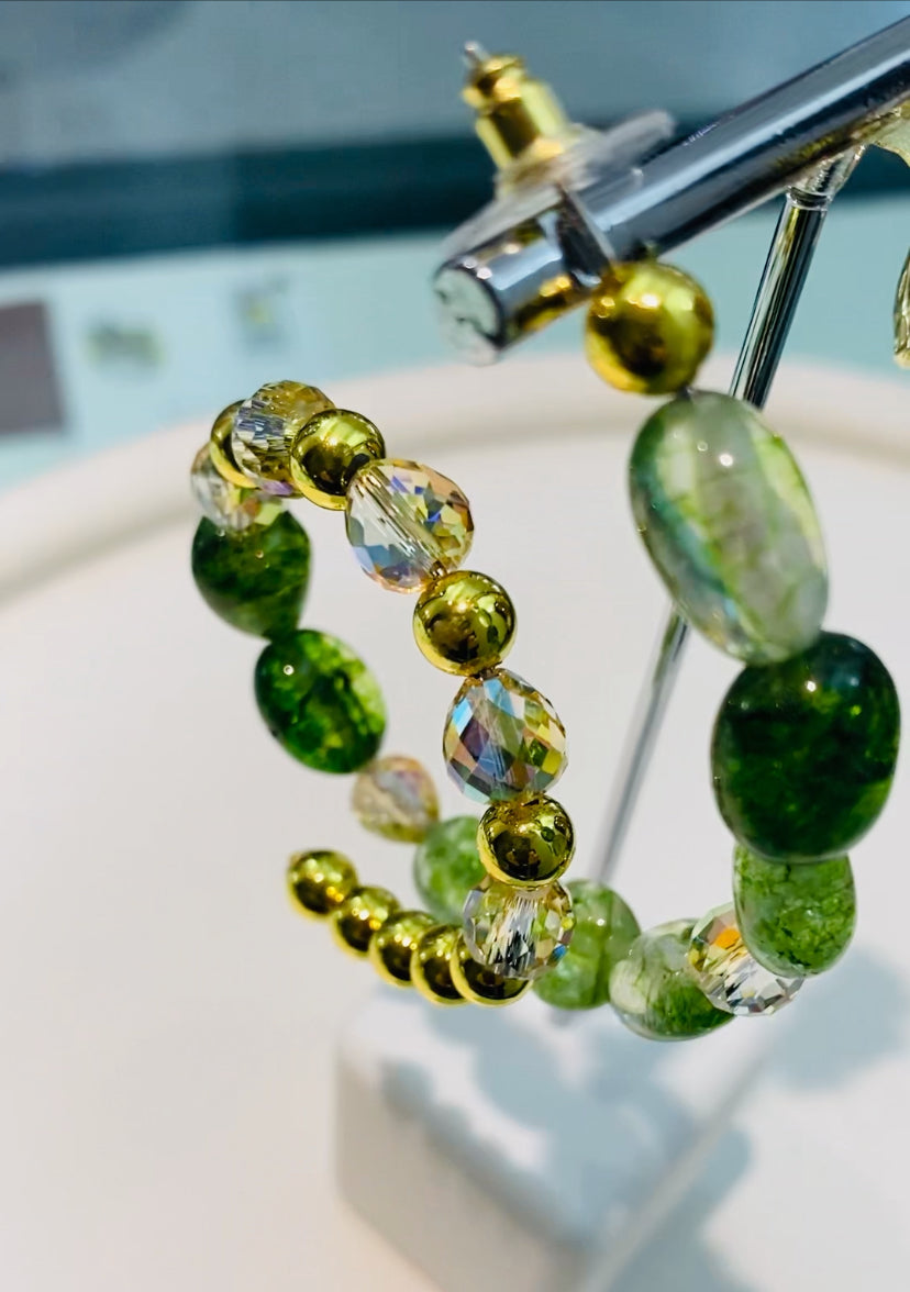 Mono orecchino cristallo rocca verde ematite cristalli gold goccia