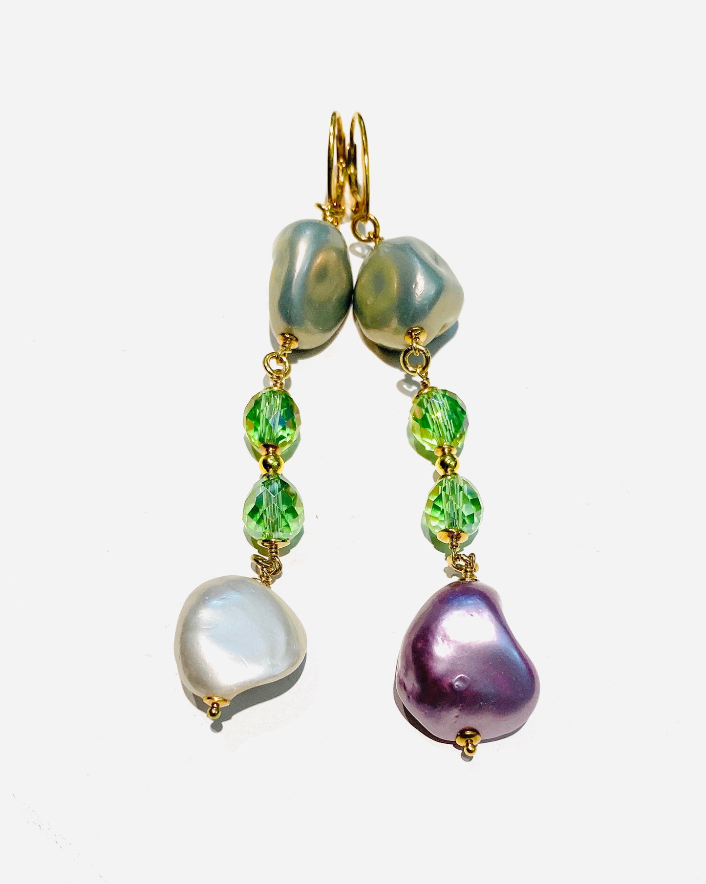 Orecchini con Perle di Maiorca Pastello e Cristalli Verdi – Argento 925 Galvanica Oro, diWa Jewels