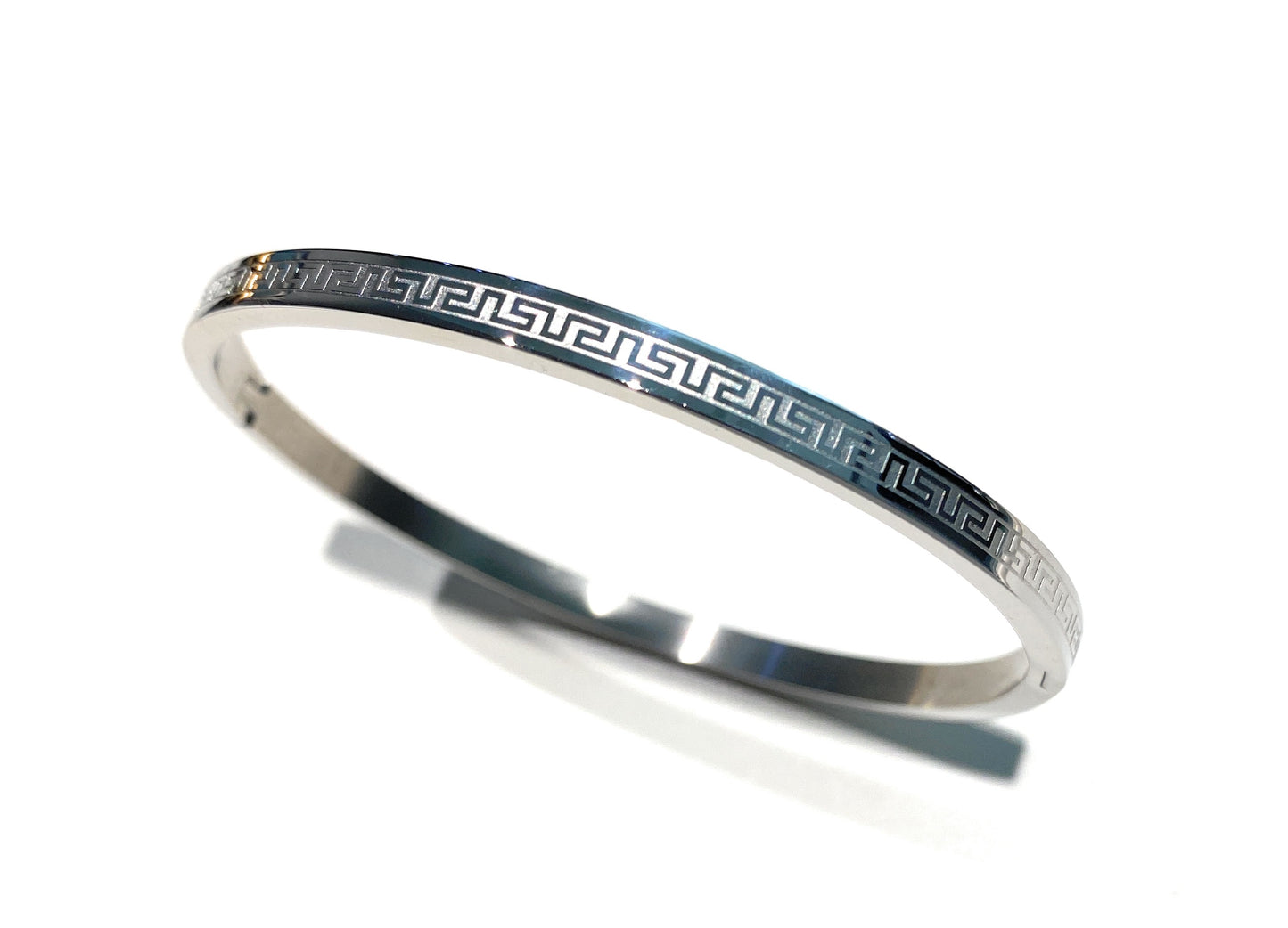 Bracciale rigido acciaio lucido con greca diametro cm 6 apribile