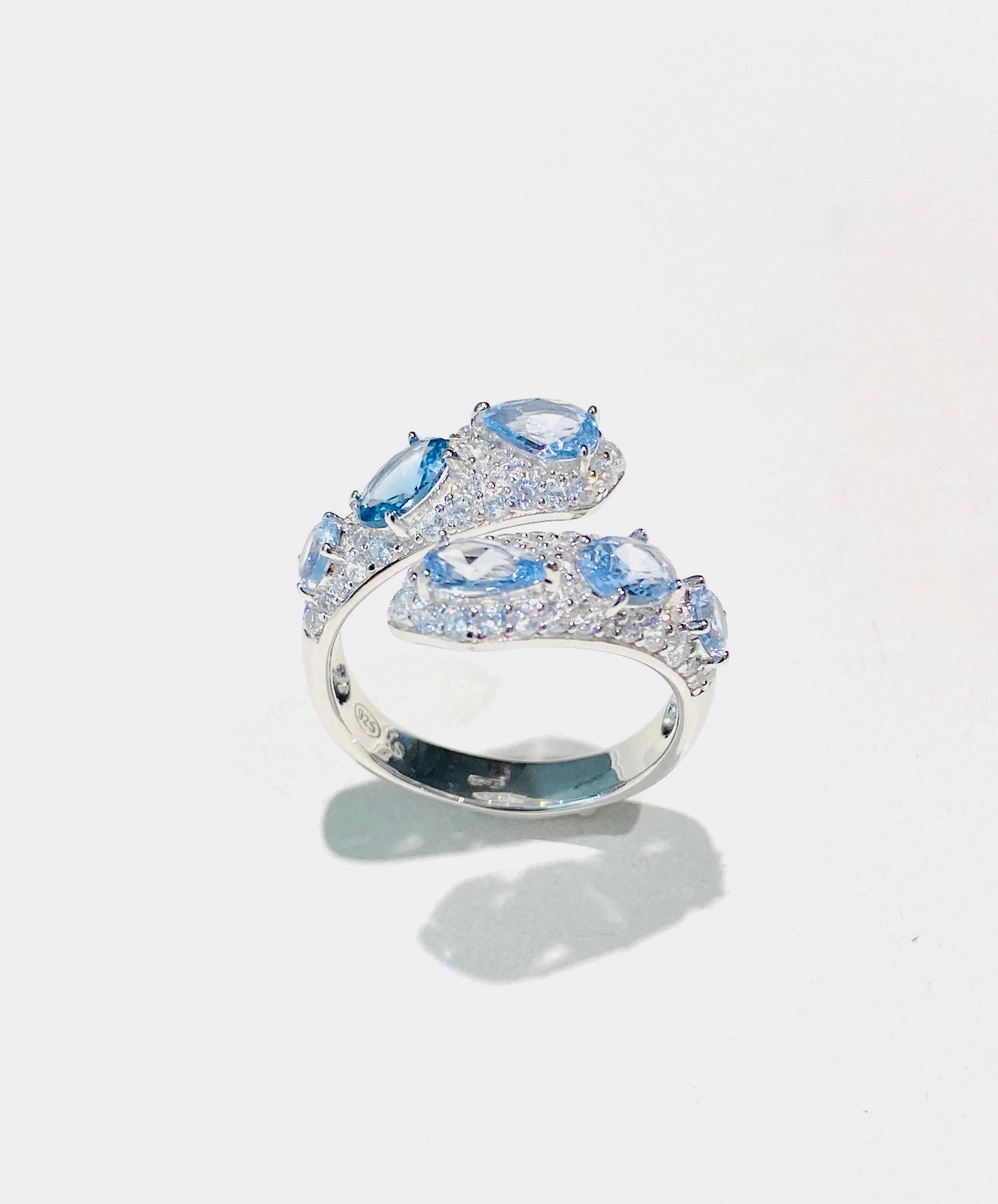 Anello serpente Aqua pavé zirconi rodio bianco