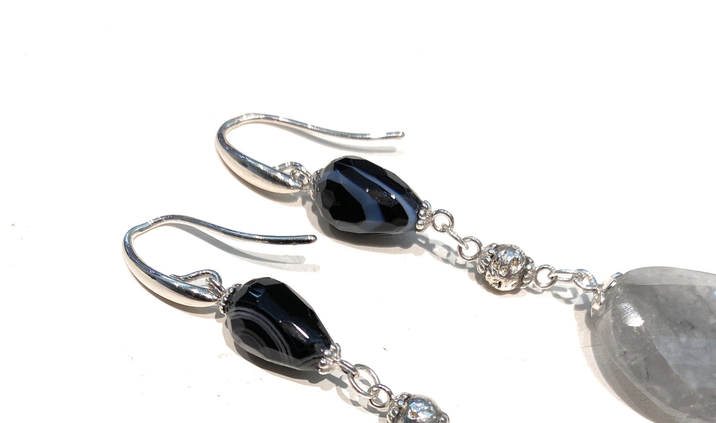 Orecchini gocce quarzo grigio onice pietra lavica in argento sterling