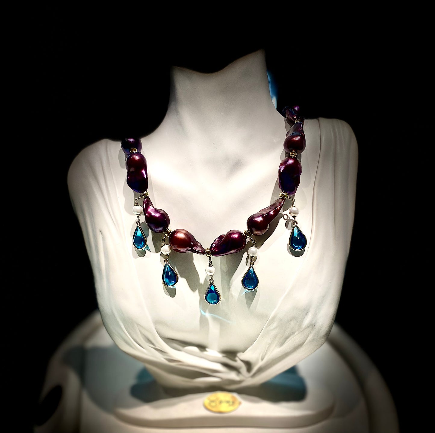 Collana perle barocche viola charms gocce cristalli azzurri perle ematite gold