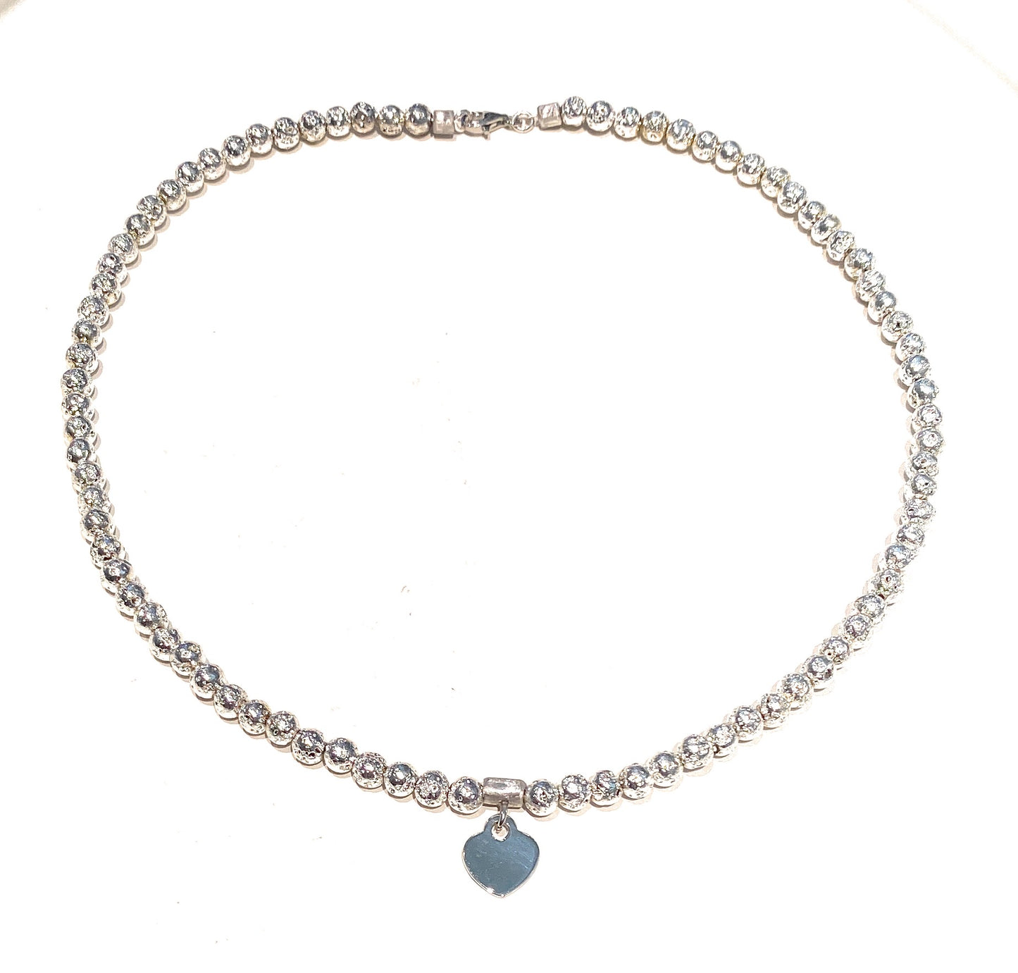 Collarino choker pietra lavica placcato argento mm 4 pendente cuore argento rodio bianco