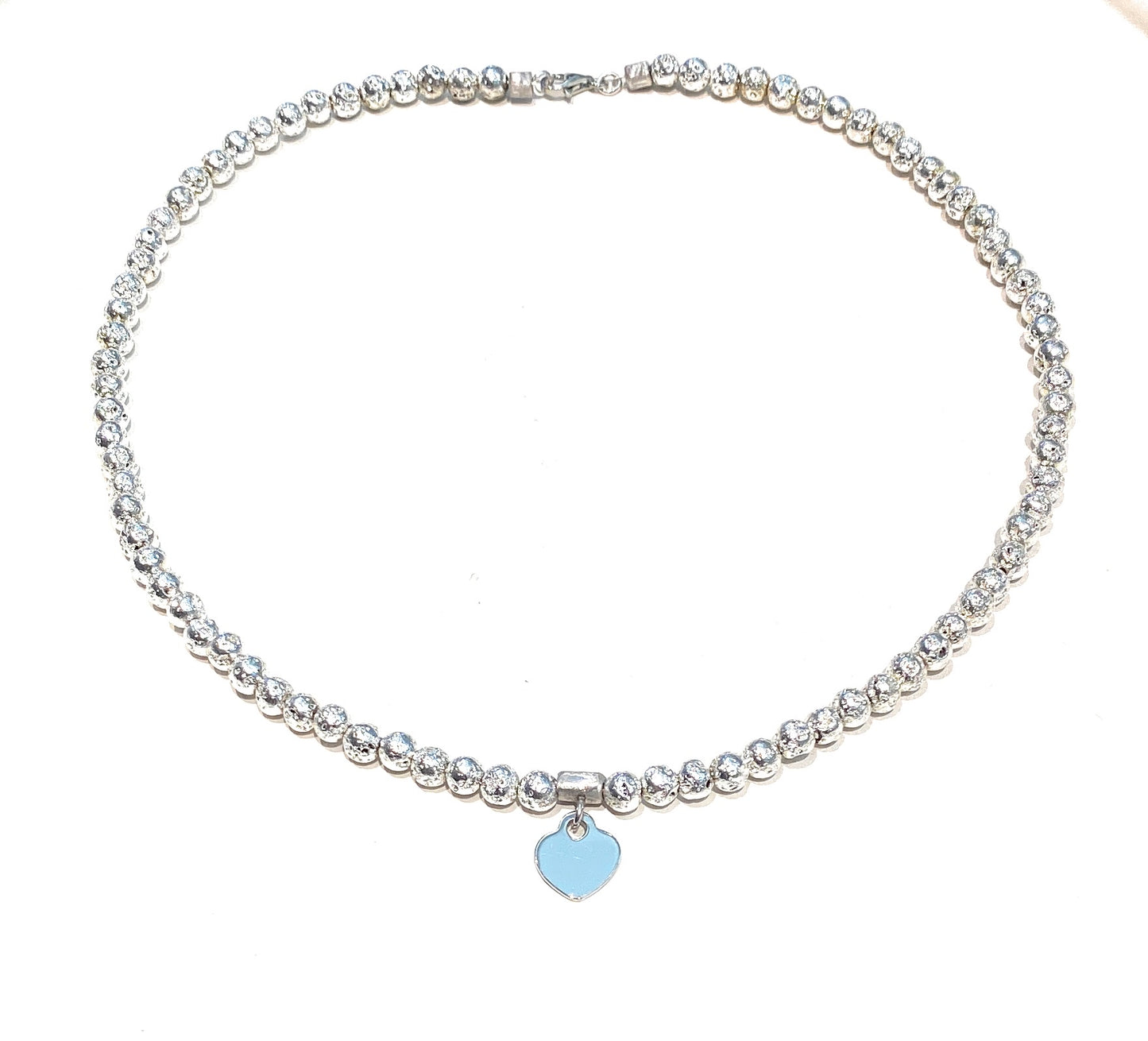 Collarino choker pietra lavica placcato argento mm 4 pendente cuore argento rodio bianco
