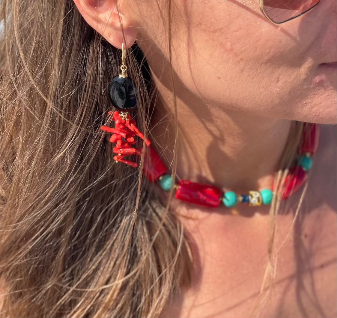 Collana tipo choker con corallo rosso bamboo agata verde e argento sterling