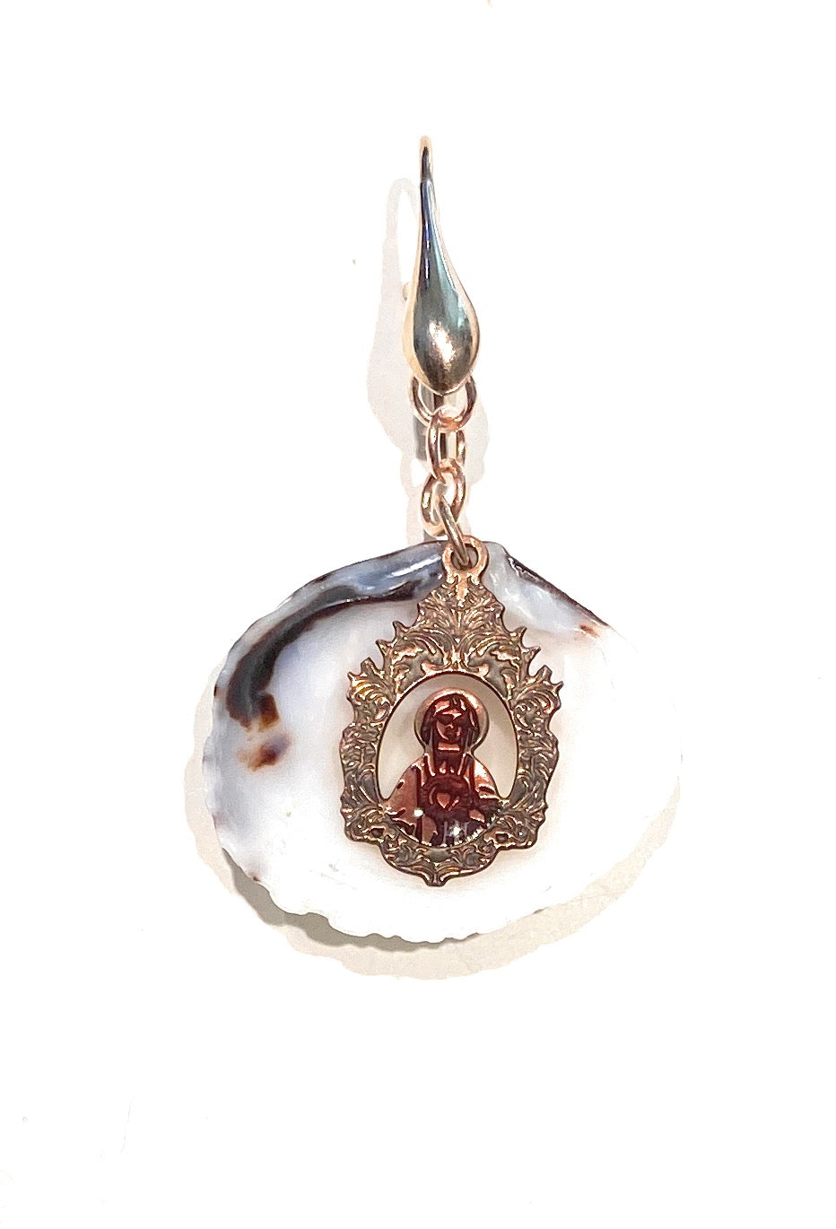 Monorecchino pasta turchese, corallo rosso italiano e conchiglia in argento sterling giallo