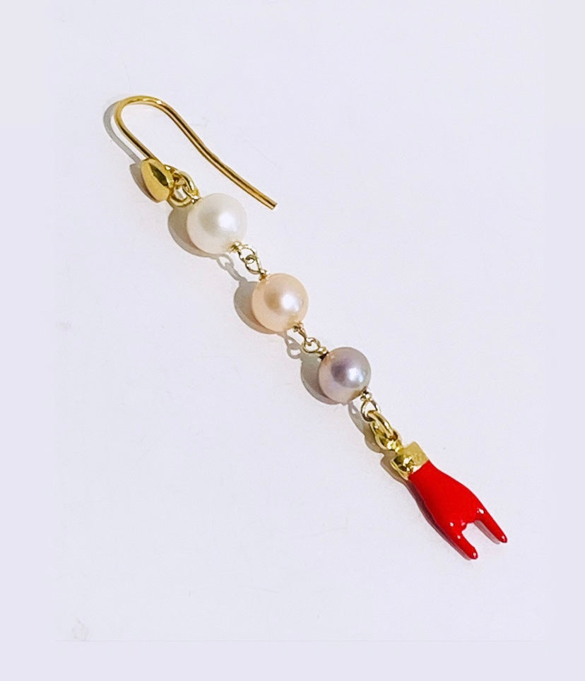 Mono orecchino smalto e perla in argento sterling 925 placcato oro giallo