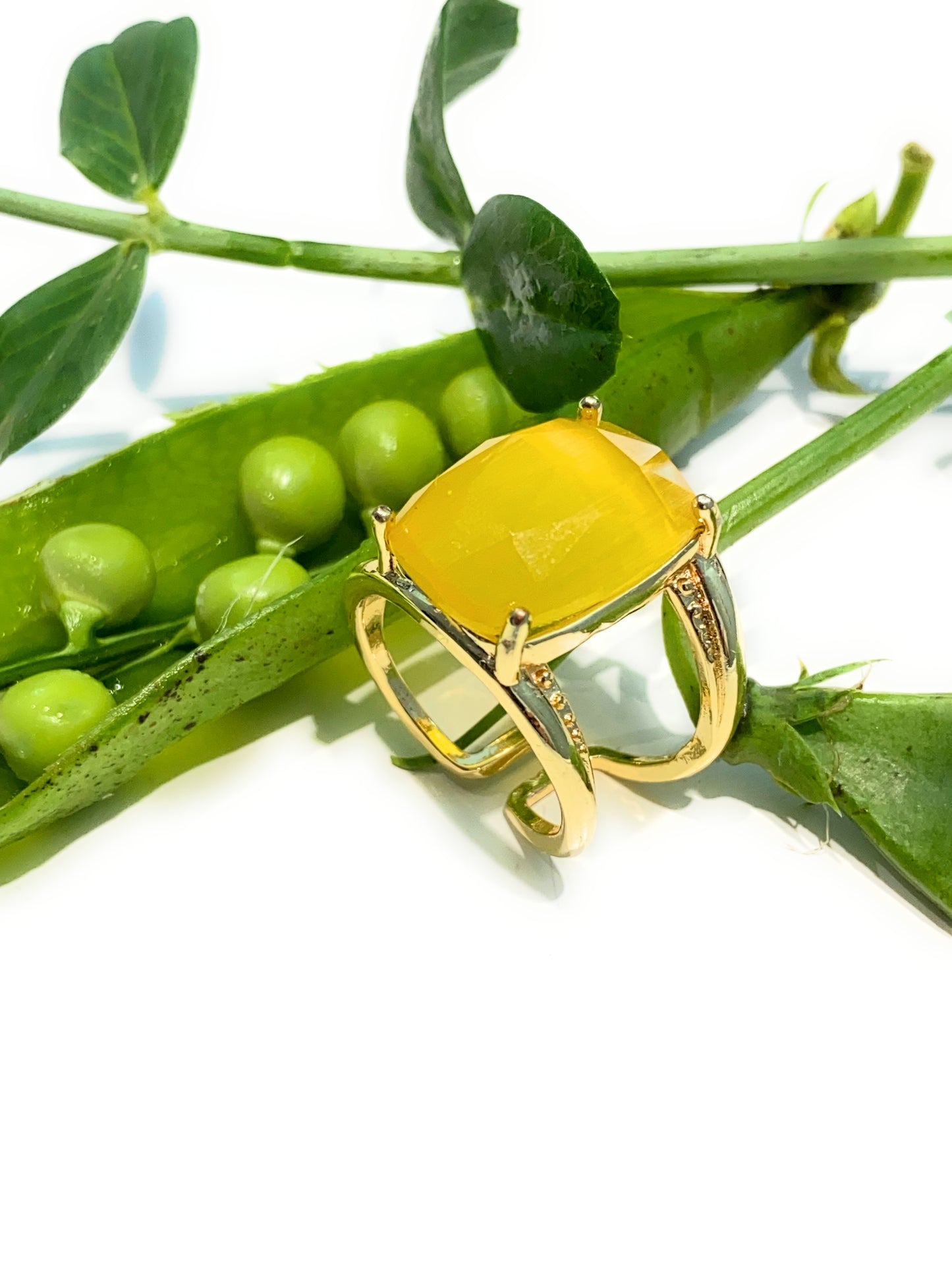 Anello bronzo pietra sfaccettata gialla con galvanica gialla