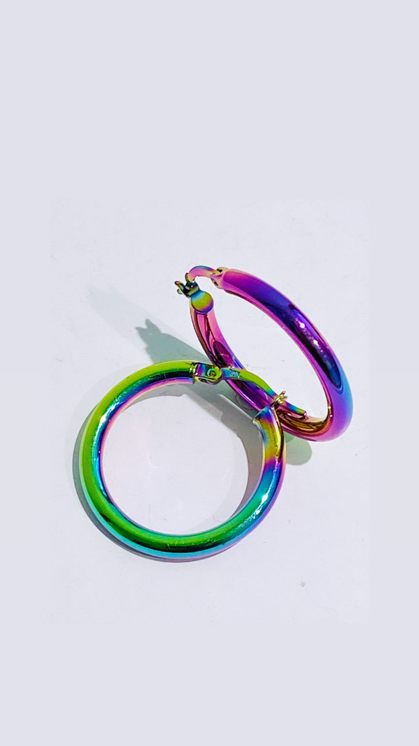 Orecchini a cerchio in argento sterling rodio fluo