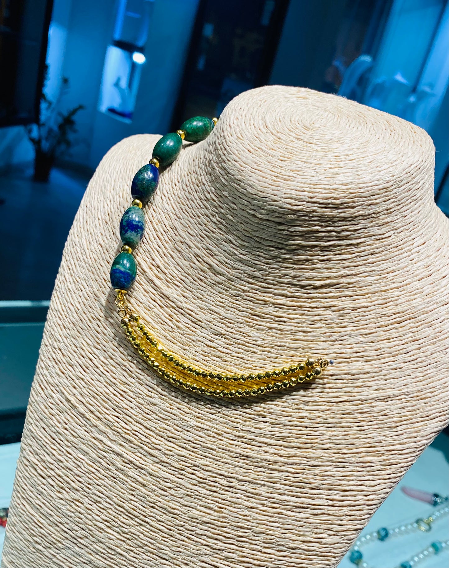 Collana choker con lapislazzuli Afganistan e ematite gold in argento sterling placcato oro giallo