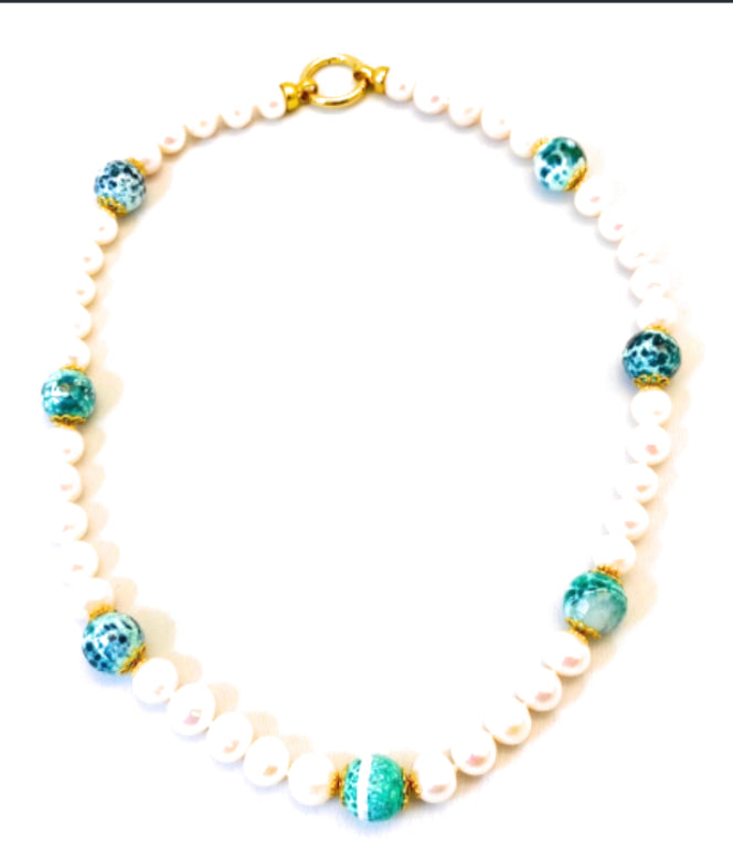 Collana perle fresh water barocche e agata verde in argento sterling 925 placcato oro giallo