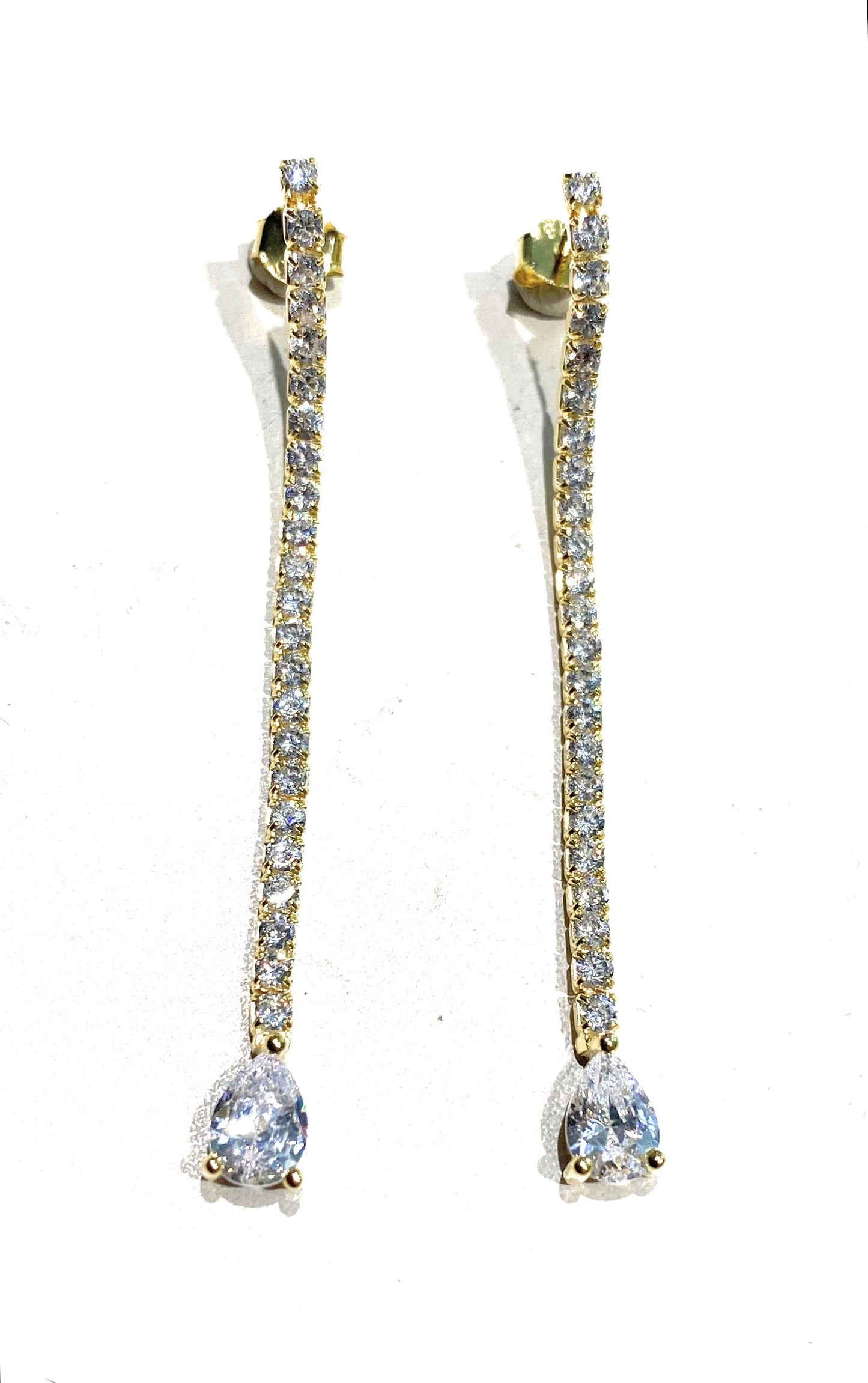Orecchini tipo tennis con finale goccia in argento sterling