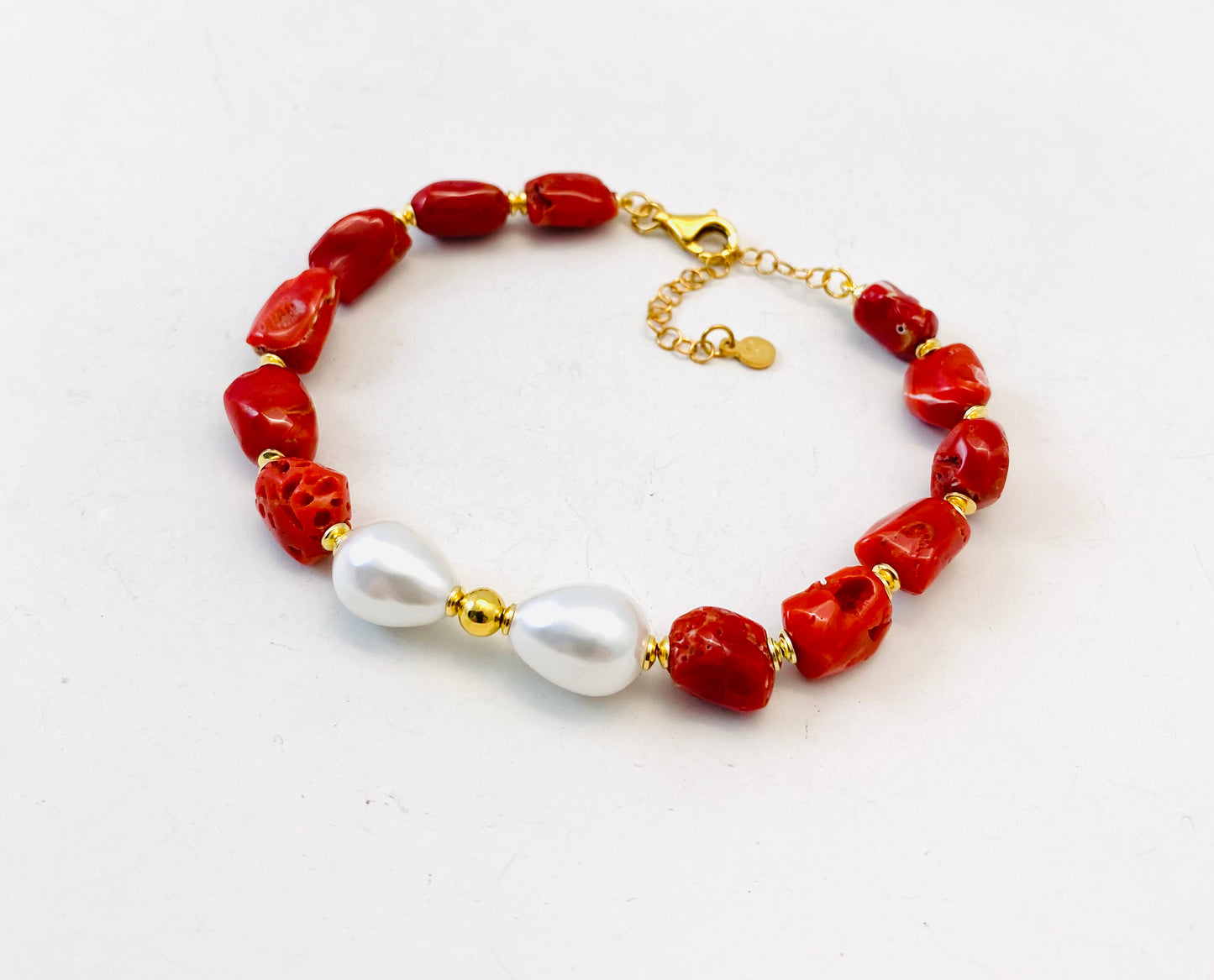 Bracciale corallo naturale e perle a goccia un argento sterling