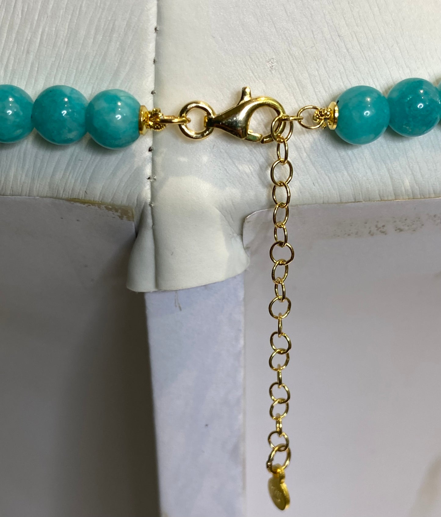 Collana in argento sterling e giada turchese liscia tonda pendente “home”