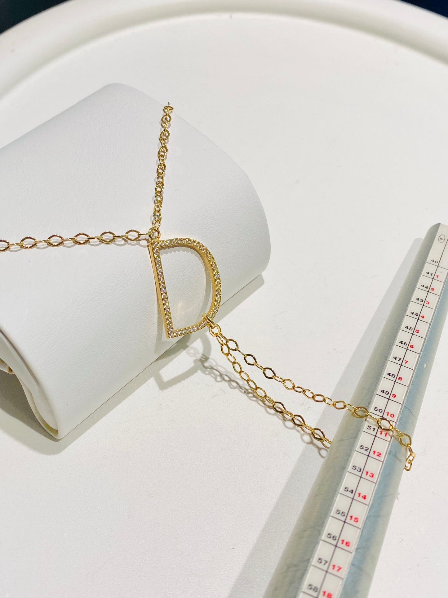 Bracciale "Baciamano" in argento sterling con iniziale