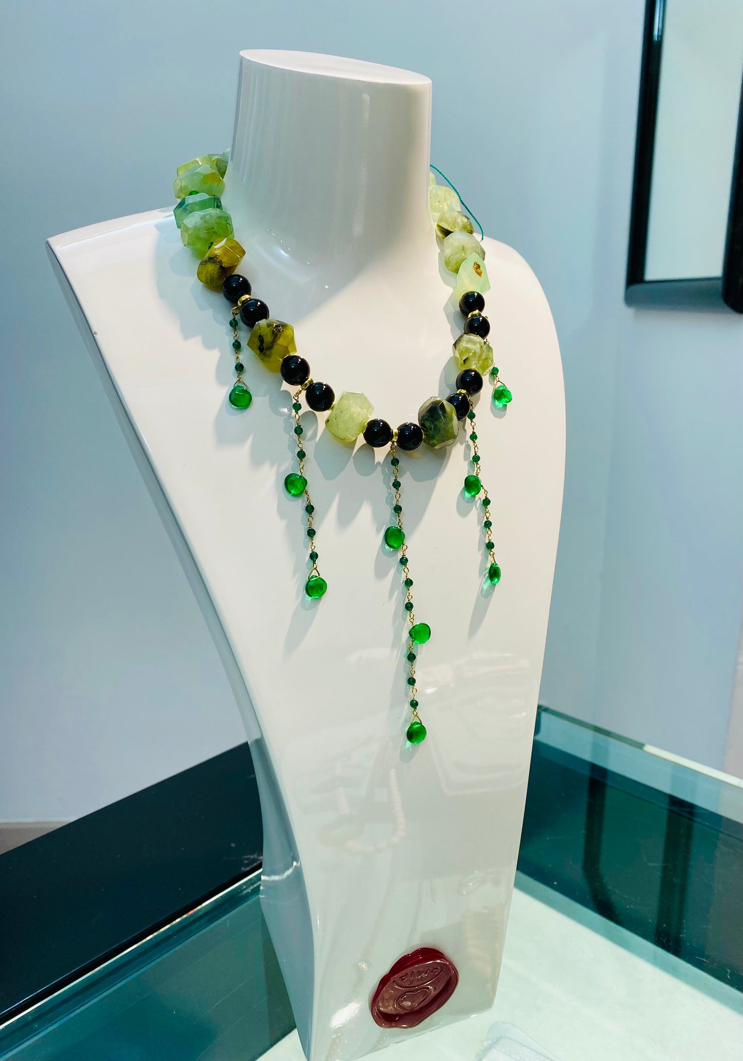 Collana choker con frange in onice e prenite in argento sterling galvanica gialla