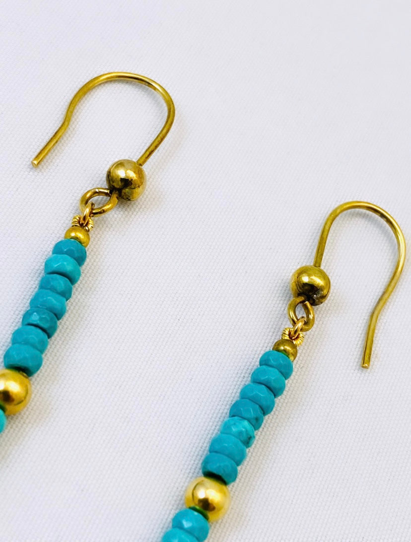 Orecchini con turchese e gocce in argento sterling