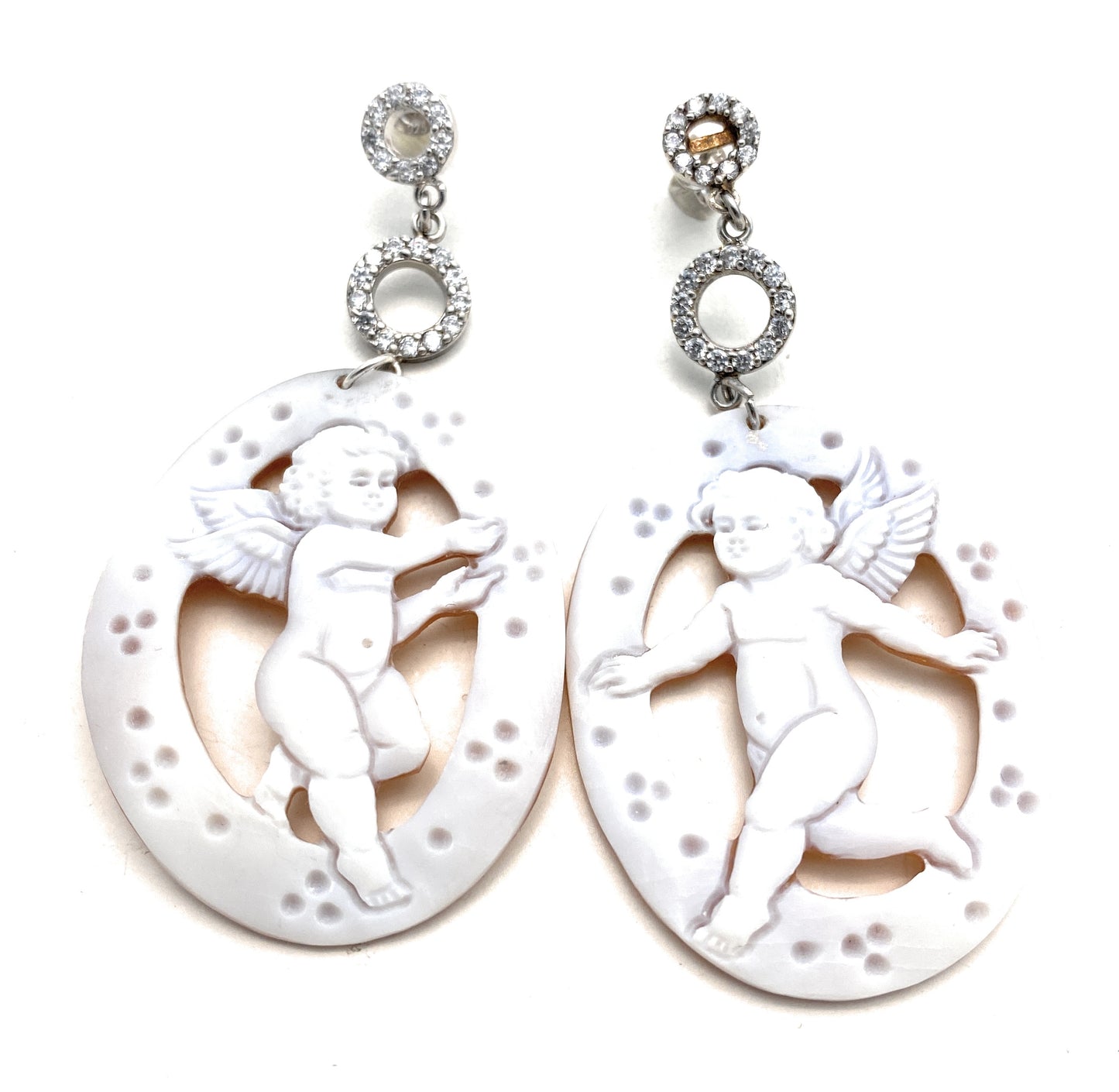 Orecchini con camei puttini in argento sterling e zirconi