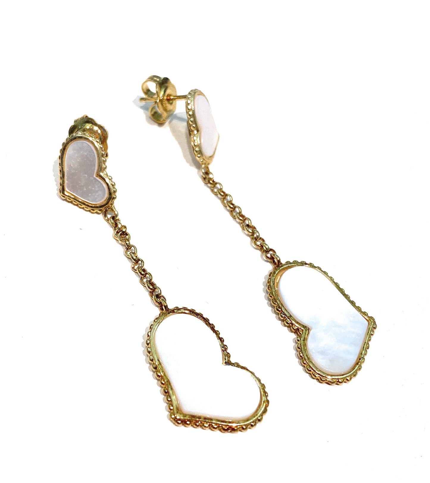 Orecchini “cuore” in madreperla in argento sterling galvanica gialla