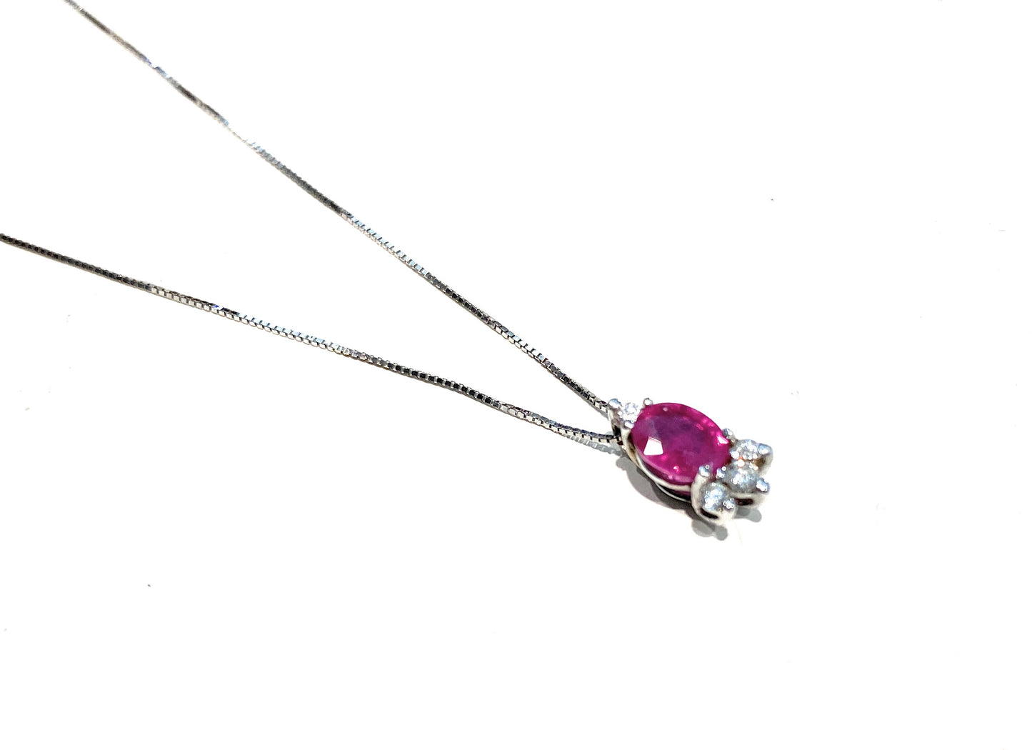 Collarino in oro bianco 18 kt rubino e diamanti