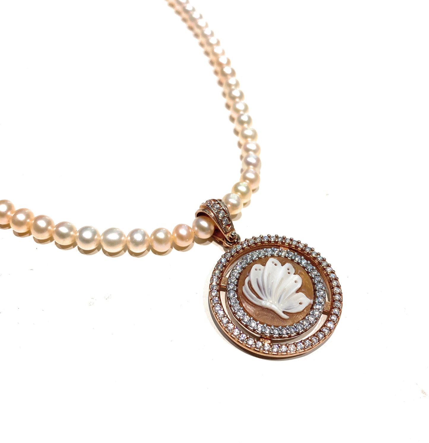 Collana perle multicolori con ciondolo cameo inciso a mano in argento sterling