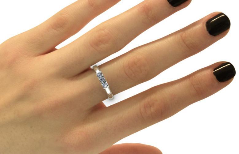 Anello trilogy oro 18 kt e diamanti