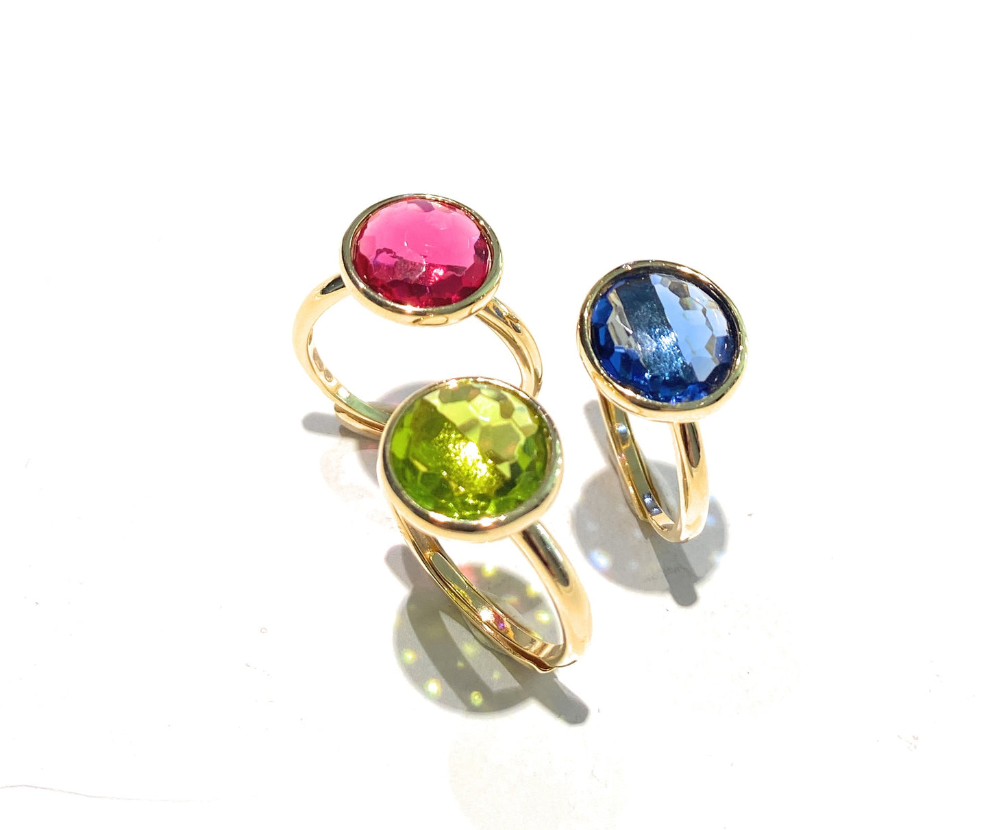 Anello zircone tondo castone liscio giallo