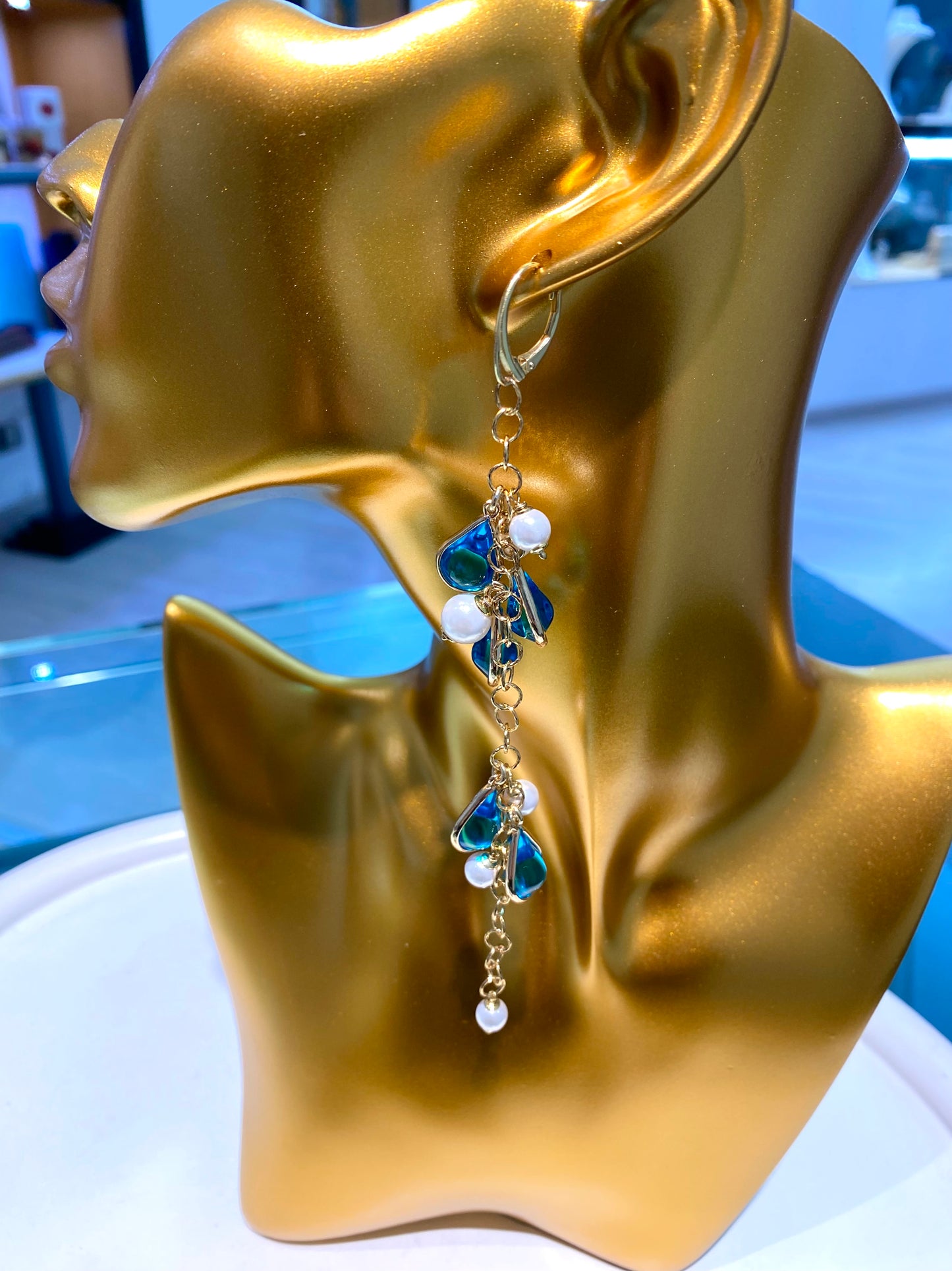 Mono orecchino pendente gocce cristalli azzurri perle argento sterling