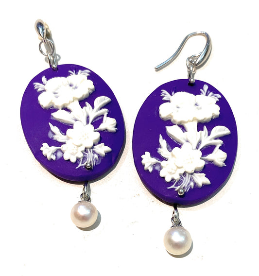 Orecchini Cameo Viola con Montatura in Argento 925 Rodio Bianco e Pendente in Perla Fresh Water