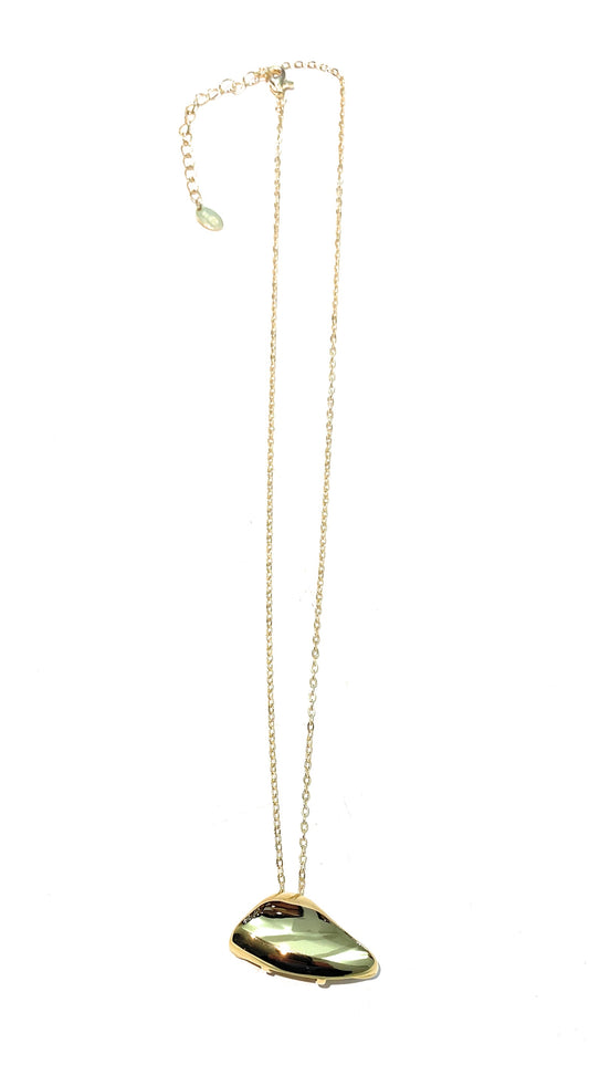Collarino con pendente triangolo stilizzato bombato argento placcato oro giallo lunghezza regolabile
