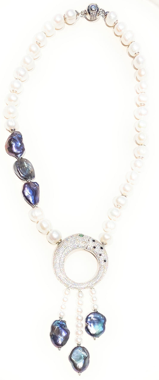 Collana perle barocche bianche e grigio viola in argento sterling centrale micro pavé