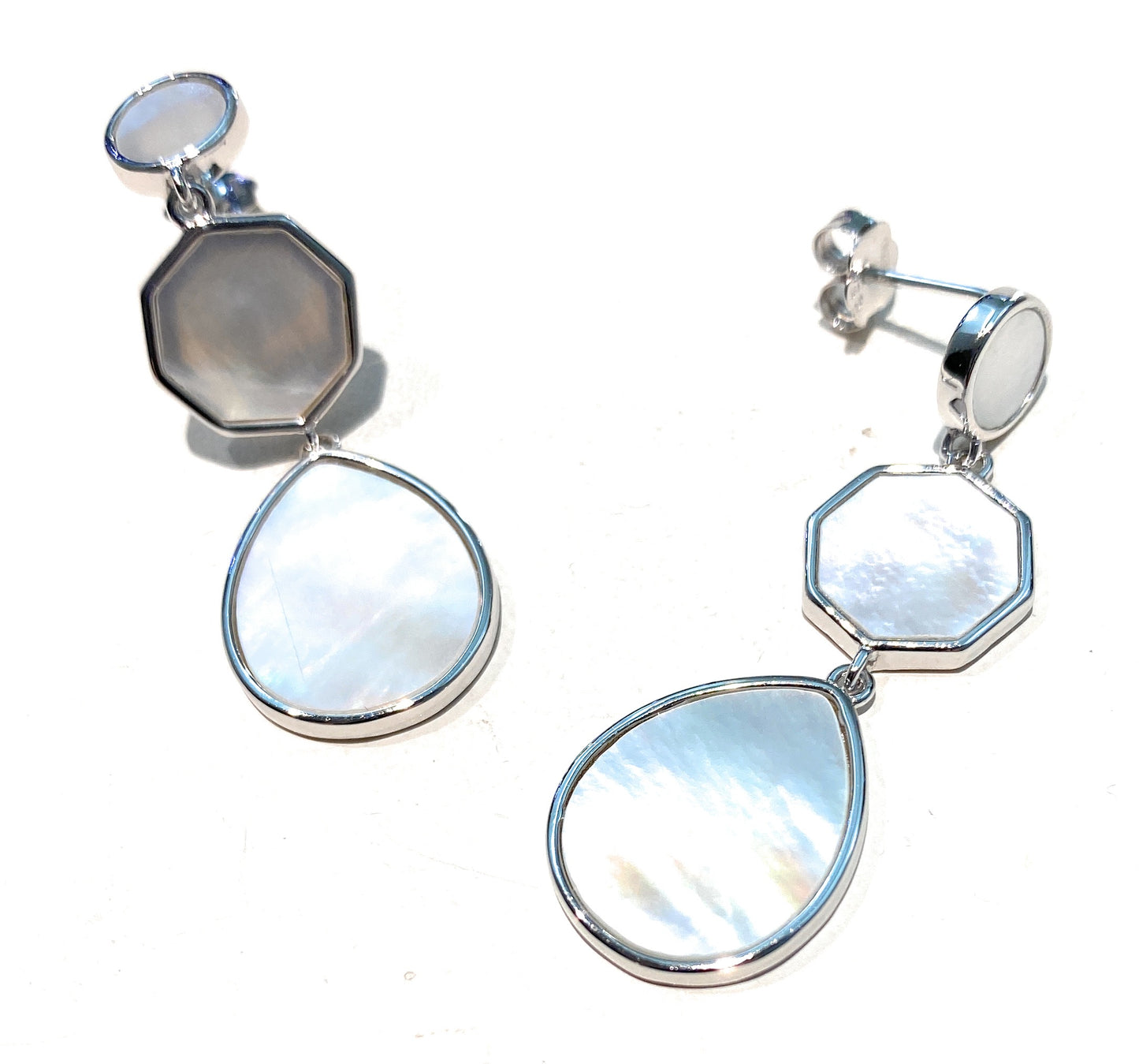 Orecchini a Lobo quadrato rodio bianco chiusura con farfallina