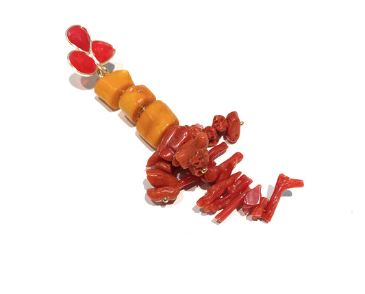 Mono orecchino diWa Jewels corallo rosso naturale e elementi con pietre dure in argento sterling placcato oro giallo fatto a mano