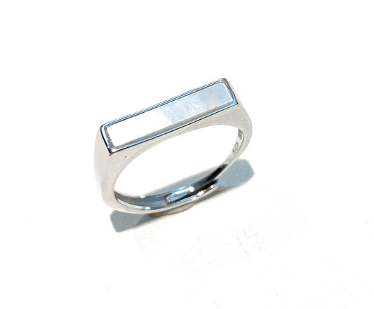 Anello madreperla forma irregolare