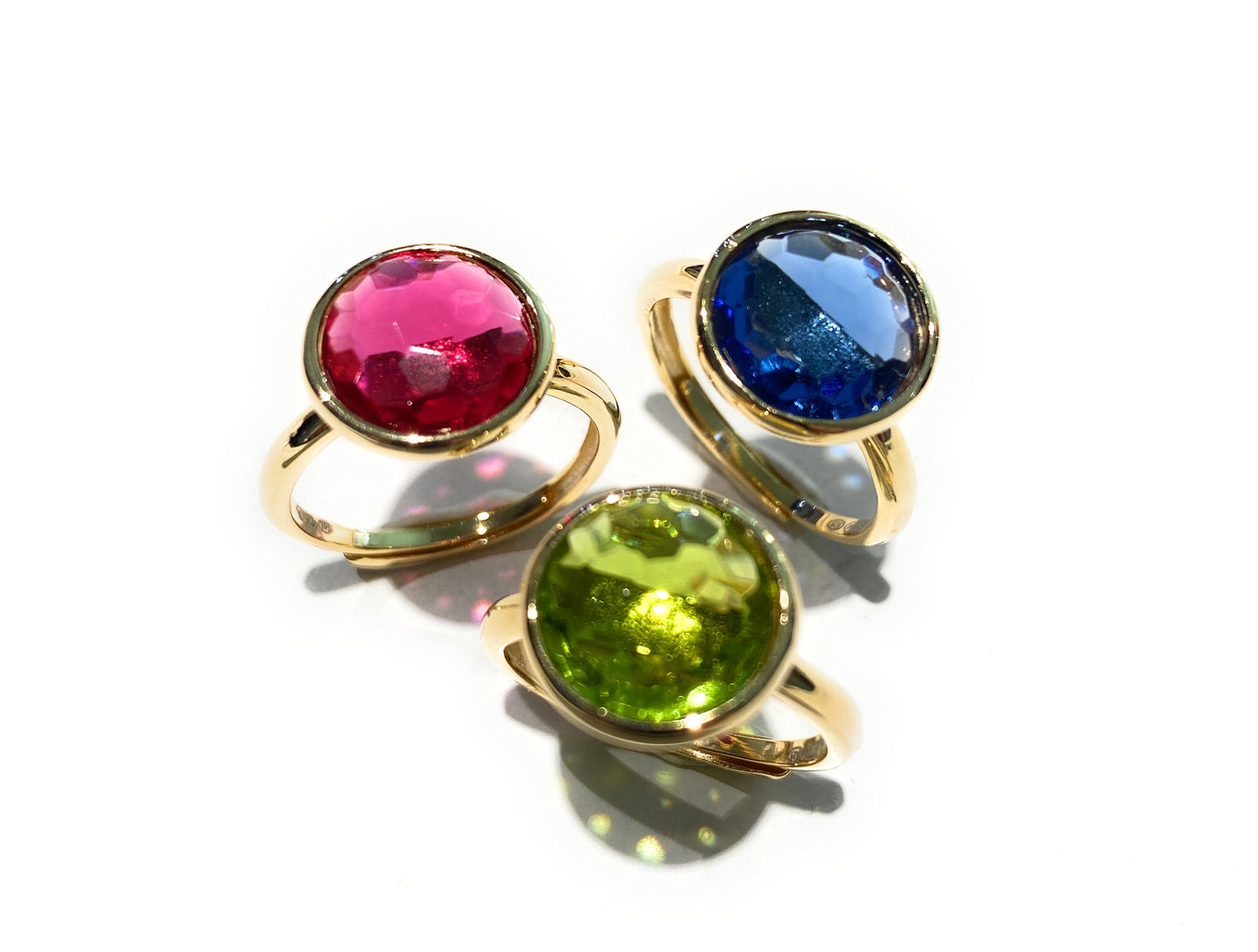 Anello zircone tondo castone liscio giallo