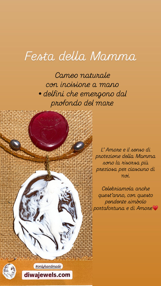 Collana diWa Jewels pendente cameo inciso a mano delfini con collana lunga doppio giro quarzi citrini e perle grigie argento sterling