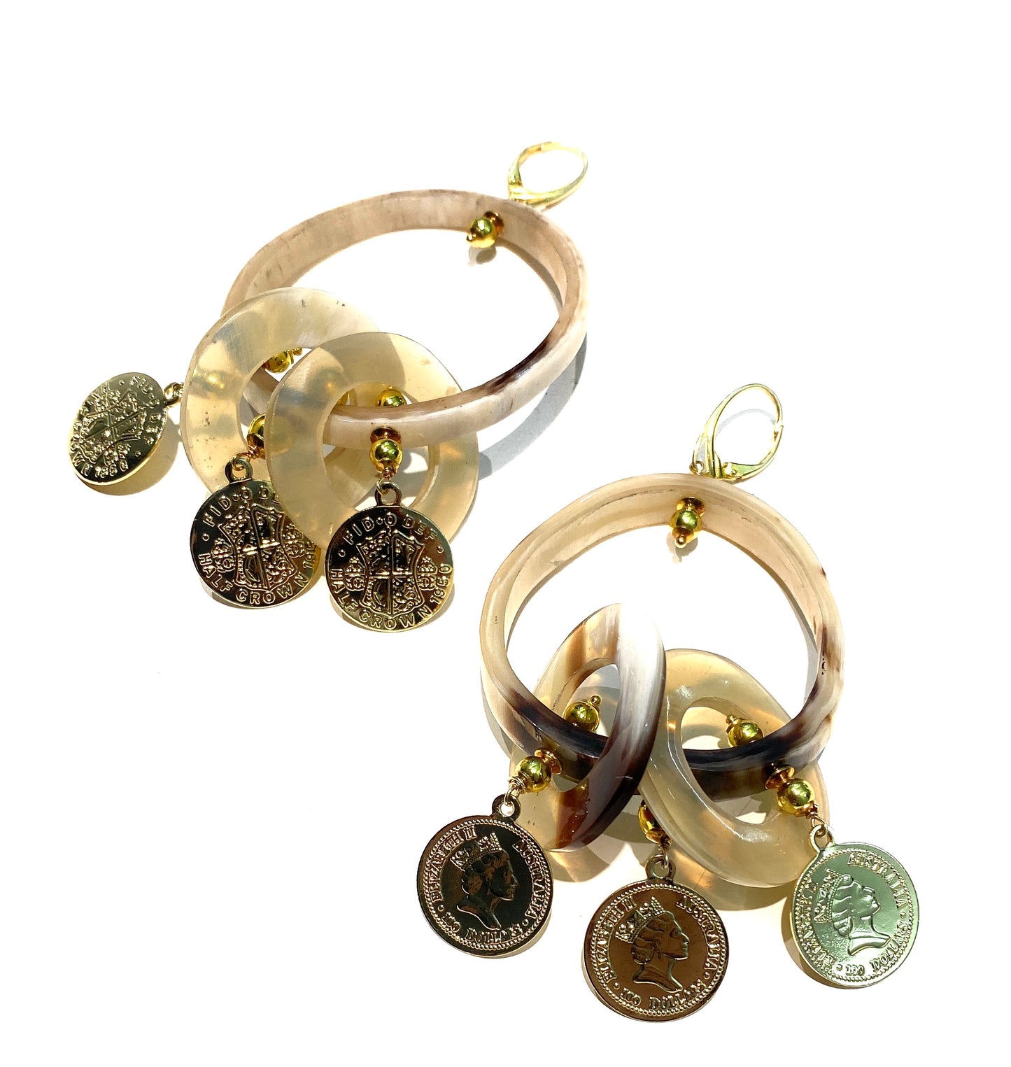 Orecchini Pendenti Monachella Corno Naturale Charms Monete Argento Sterling fatti a mano