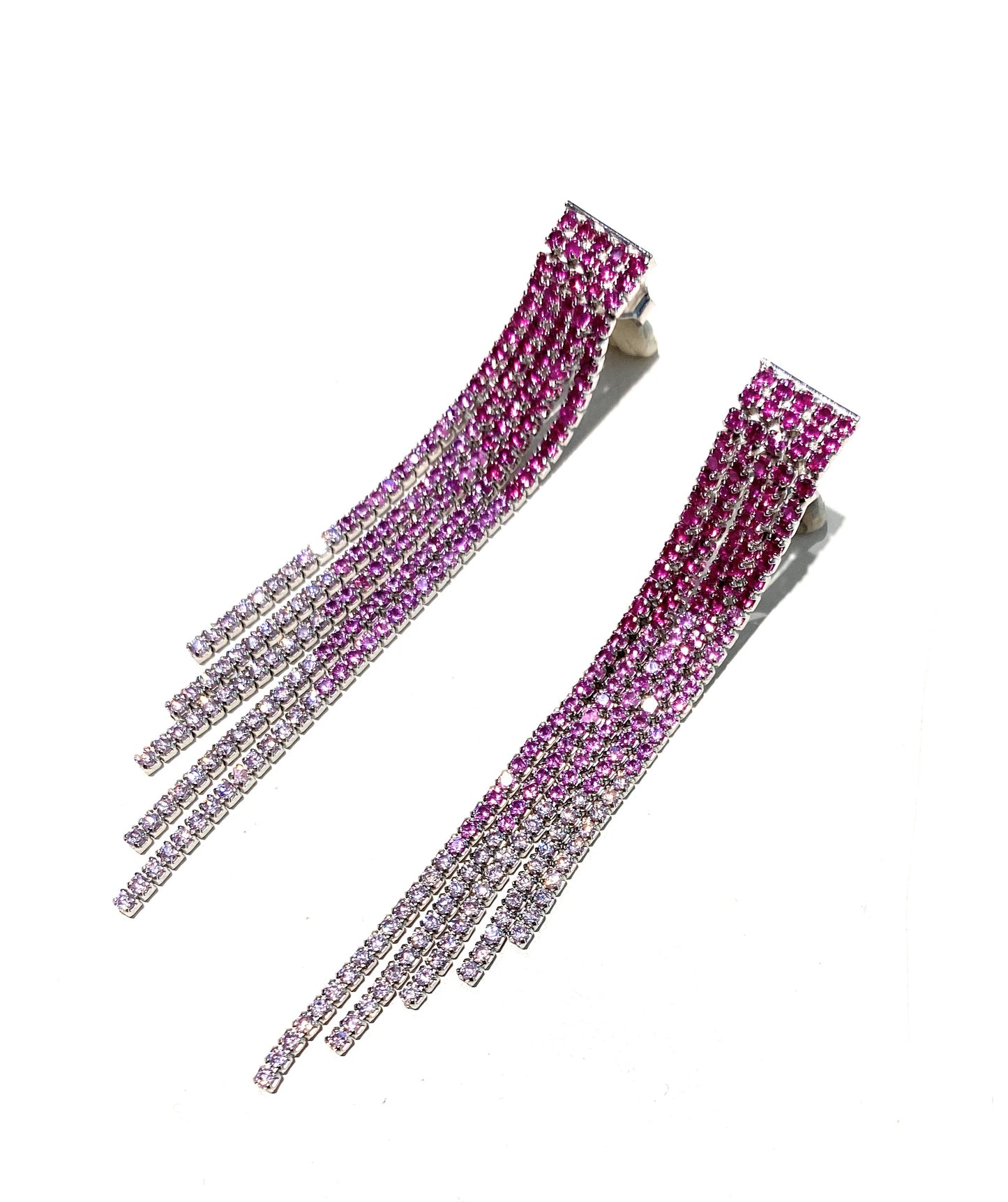 Orecchini tipo tennis 5 file degradé zirconi fucsia con sfumature rodio bianco