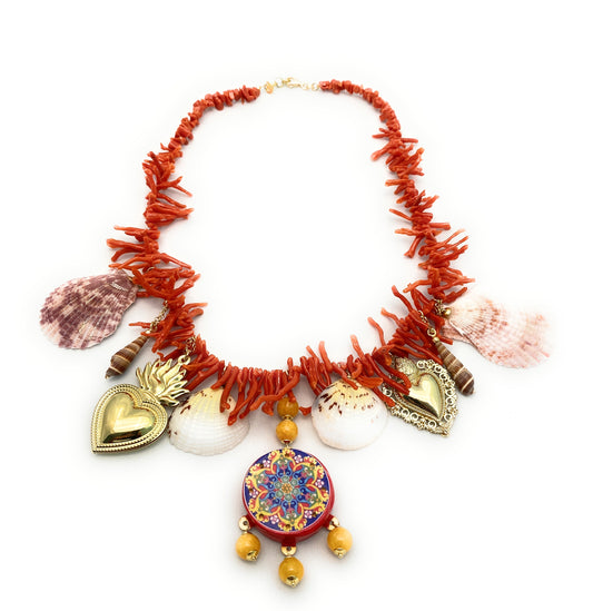 Collana charms con frange corallo rosso naturale conchiglie cuore ex-voto giada gialla argento sterling