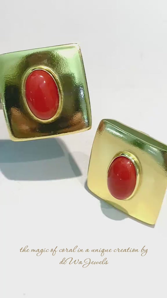 Orecchini diWa Jewels a bottone quadrato cabochon corallo naturale perno e clips
