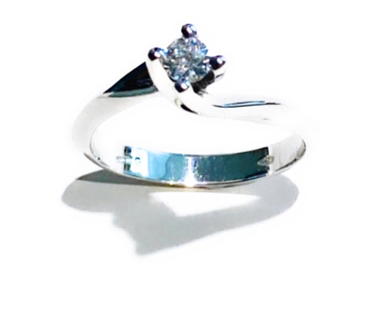 Anello solitario diamante ct 0,18 F color oro bianco 18 kt