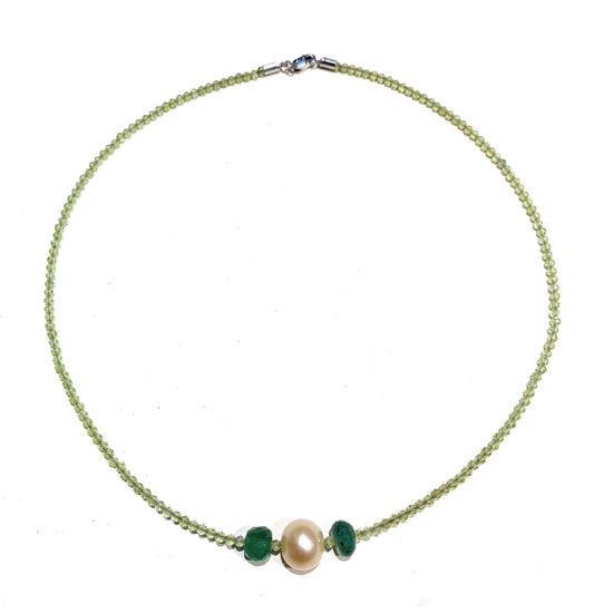 Collier Choker Oro Bianco 18 kt con Perla e Smeraldi Grezzi – diWa Jewels